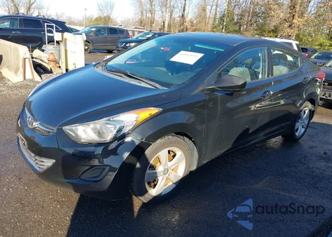 2013 Hyundai Elantra Gls z USA, uszkodzony, nr VIN 5NPDH4AE9DH369511